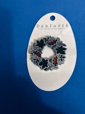 Danforth Pewter Autumn Leaf Wreath Brooch - Green & Red